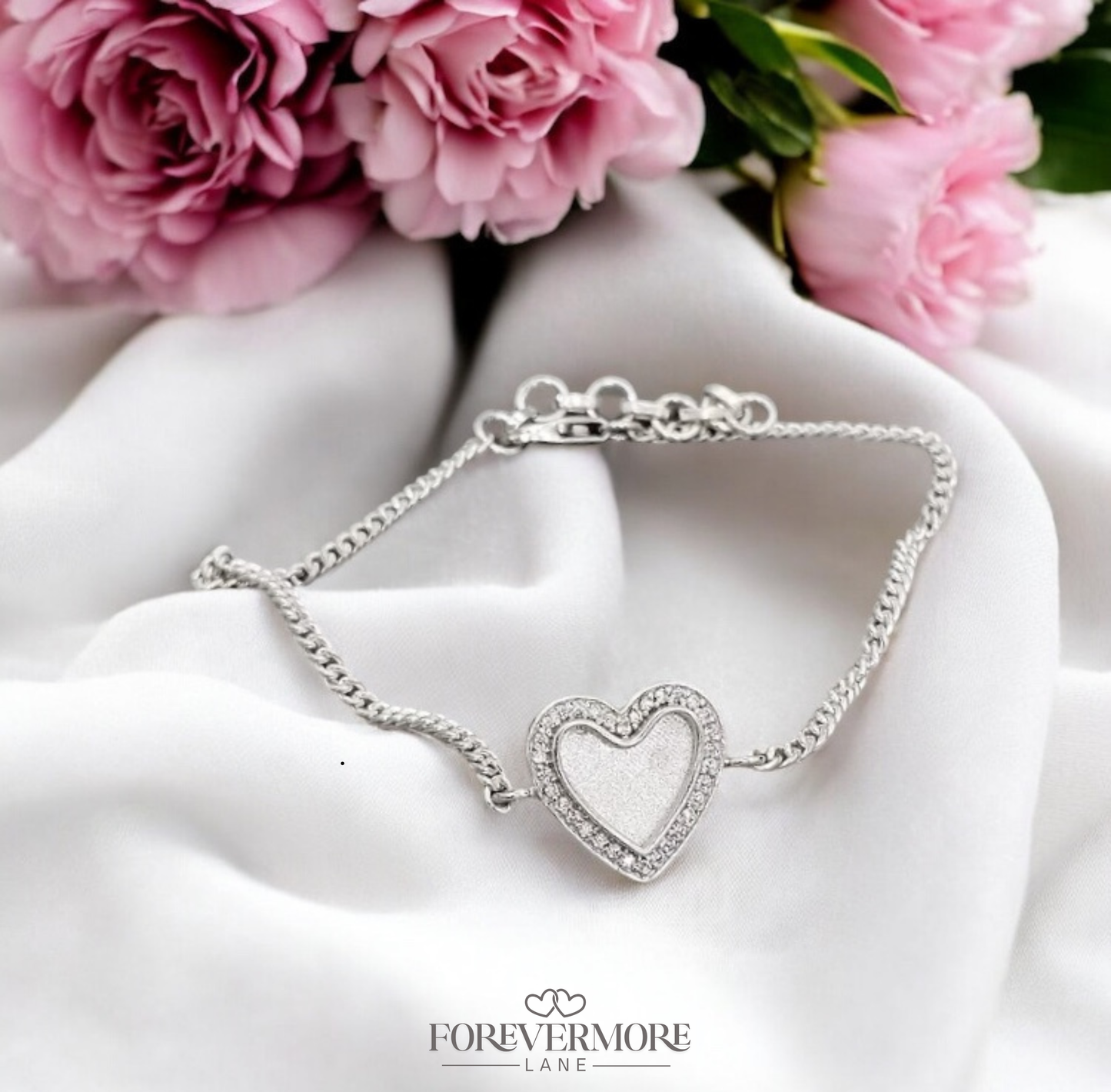 Evie Halo Heart Bracelet