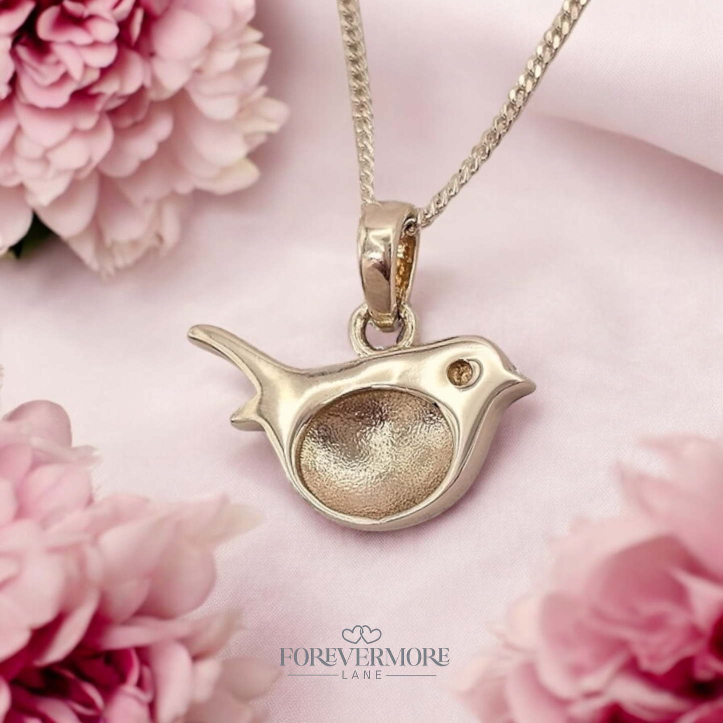 Rosie Robin 9ct Gold Pendant