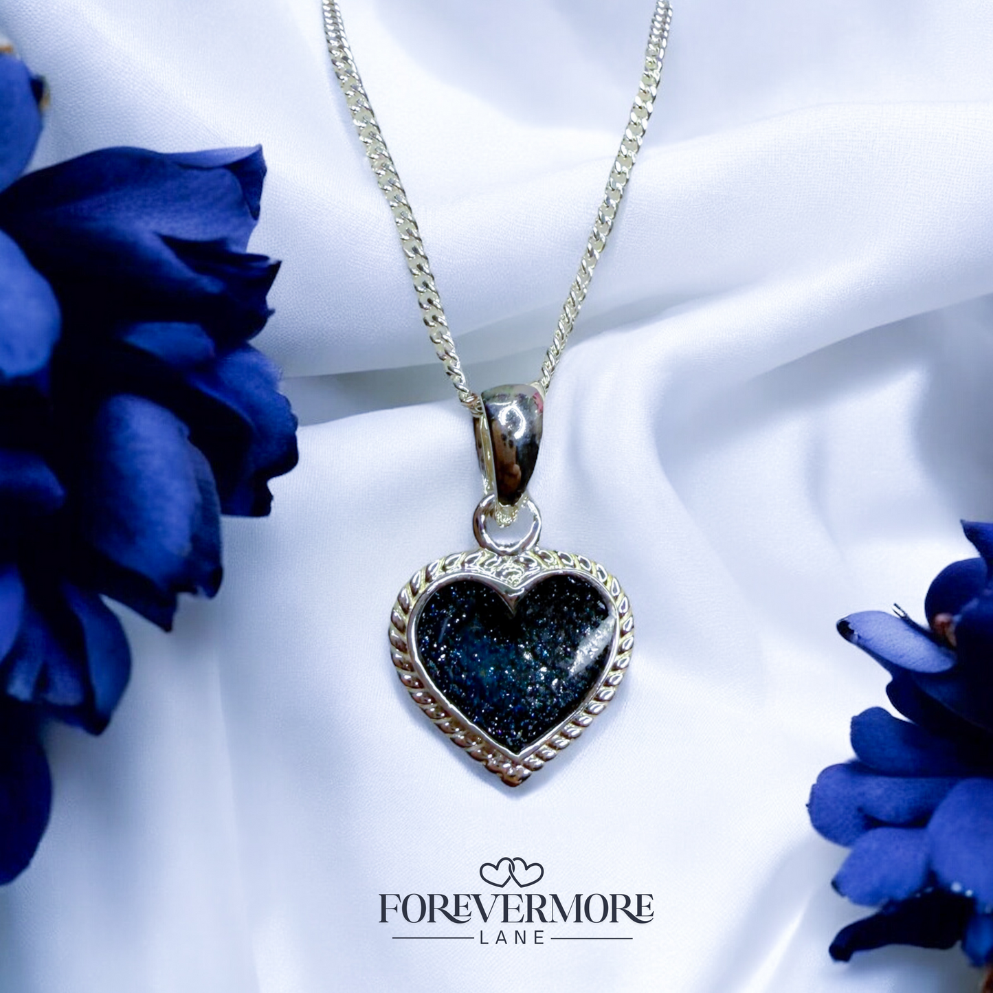 Talia heart rope pendant